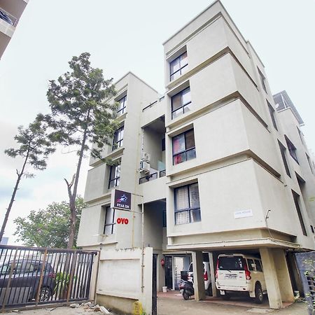 OYO 76128 Hotel Star Inn Pune Exterior foto